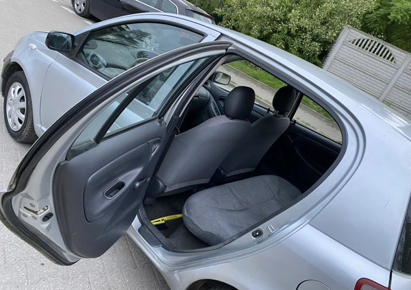 Toyota Yaris cena 3999 przebieg: 352967, rok produkcji 2000 z Poznań małe 352